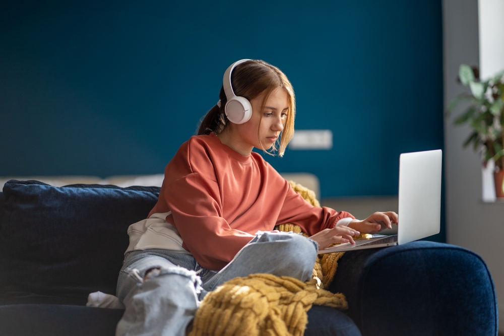 como estudar com podcast