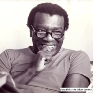 Milton Santos recebeu o Prêmio Vautrin Lud em 1994, considerado o "Nobel da Geografia". Foi o primeiro latino-americano a receber a homenagem.