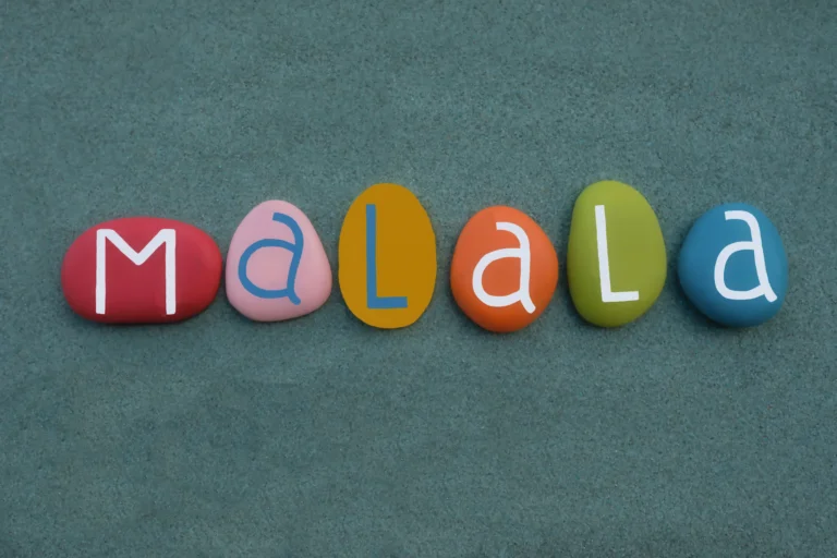 Pedras com o nome Malala